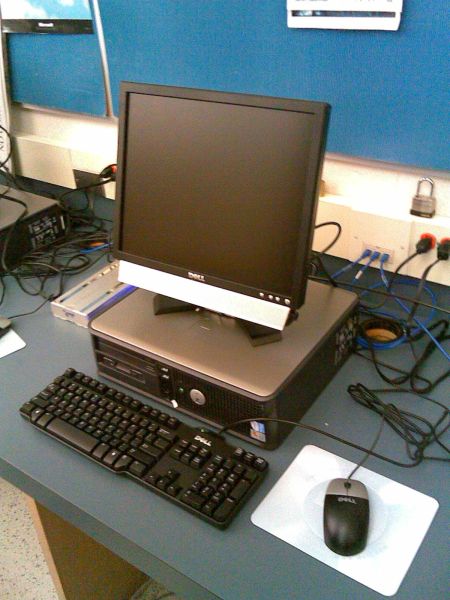 File:Locale RS6 Desktop personal computer.jpg