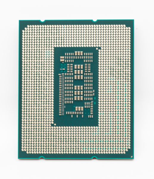 File:Locale RS6 2023 Intel Core i7 12700KF (4).jpg