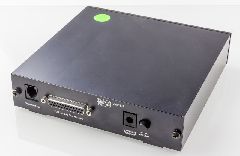 File:Locale RS6 Dr. Neuhaus, Smarty 28.8 TI-8924.jpg