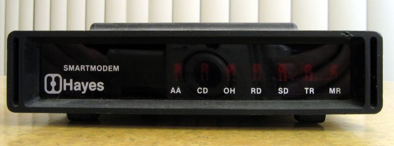 File:Locale RS6 Hayes 300 Baud Smartmodem 02.jpg