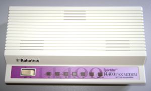 Locale RS6 Fax modem antigo.jpg