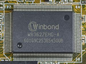 Locale RS6 Asus P5PL2 - Winbond W83627EHG-A-93721.jpg