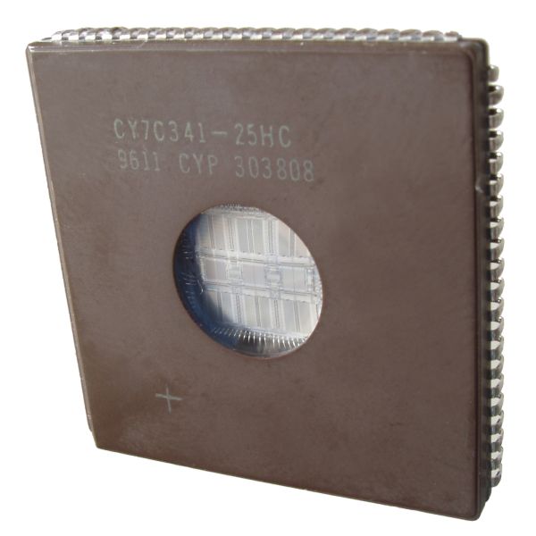 File:Locale RS6 PLCC84 UV Cypress.jpg