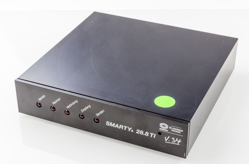 File:Locale RS6 Dr. Neuhaus, Smarty 28.8 TI-8923.jpg