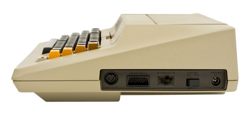 File:Locale RS6 Atari-800-Computer-Port-Side.jpg