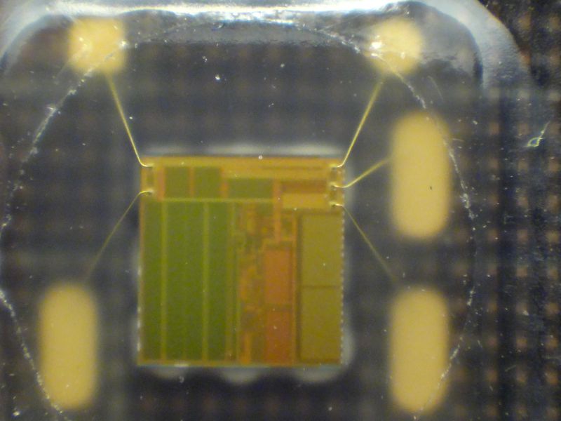 File:Locale RS6 Sim Chip.jpg
